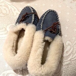 LL Bean slippers